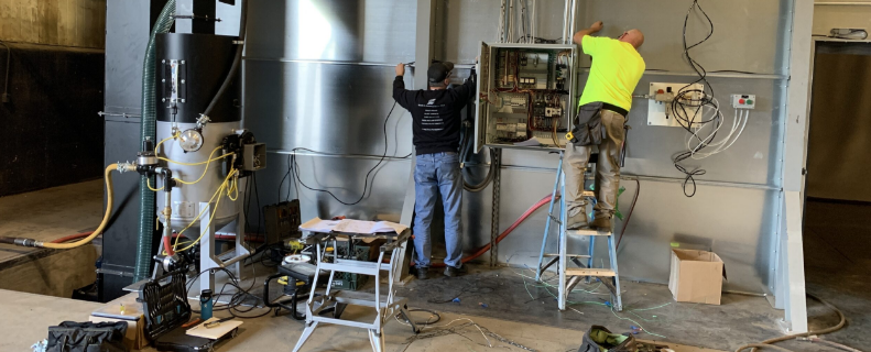 Stationary blast room